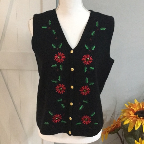 Croft & Barrrow Christmas vest. Size medium - Picture 1 of 8